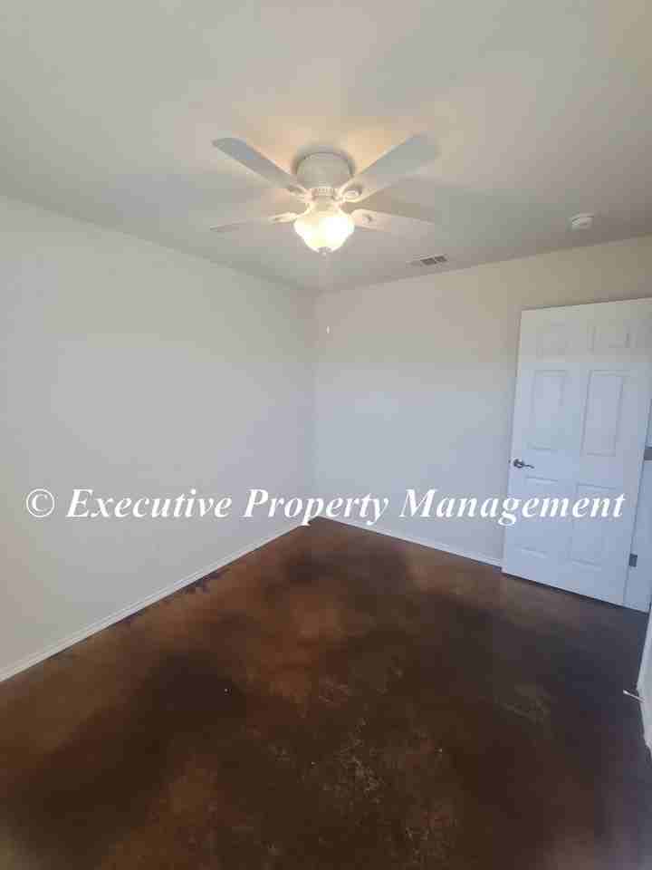 2921 Starlight Dr - Photo 7 of 17