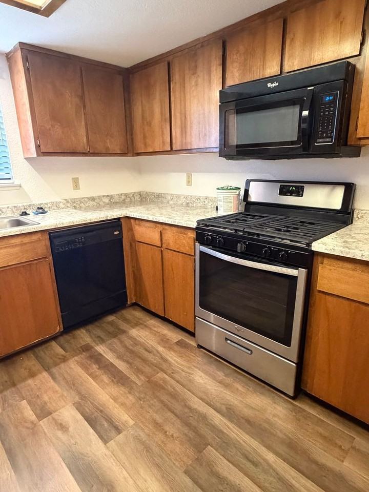 2961 Shotwick Trl - Photo 3 of 17