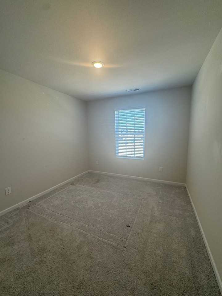 134 Smokey Way - Photo 7 of 14