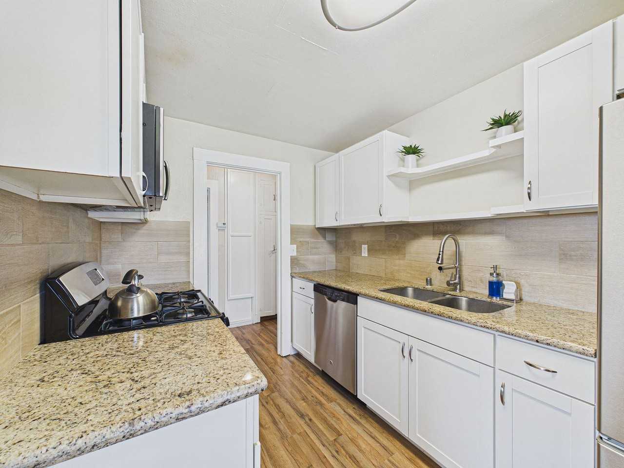 3511 Guerneville Rd - Photo 7 of 42