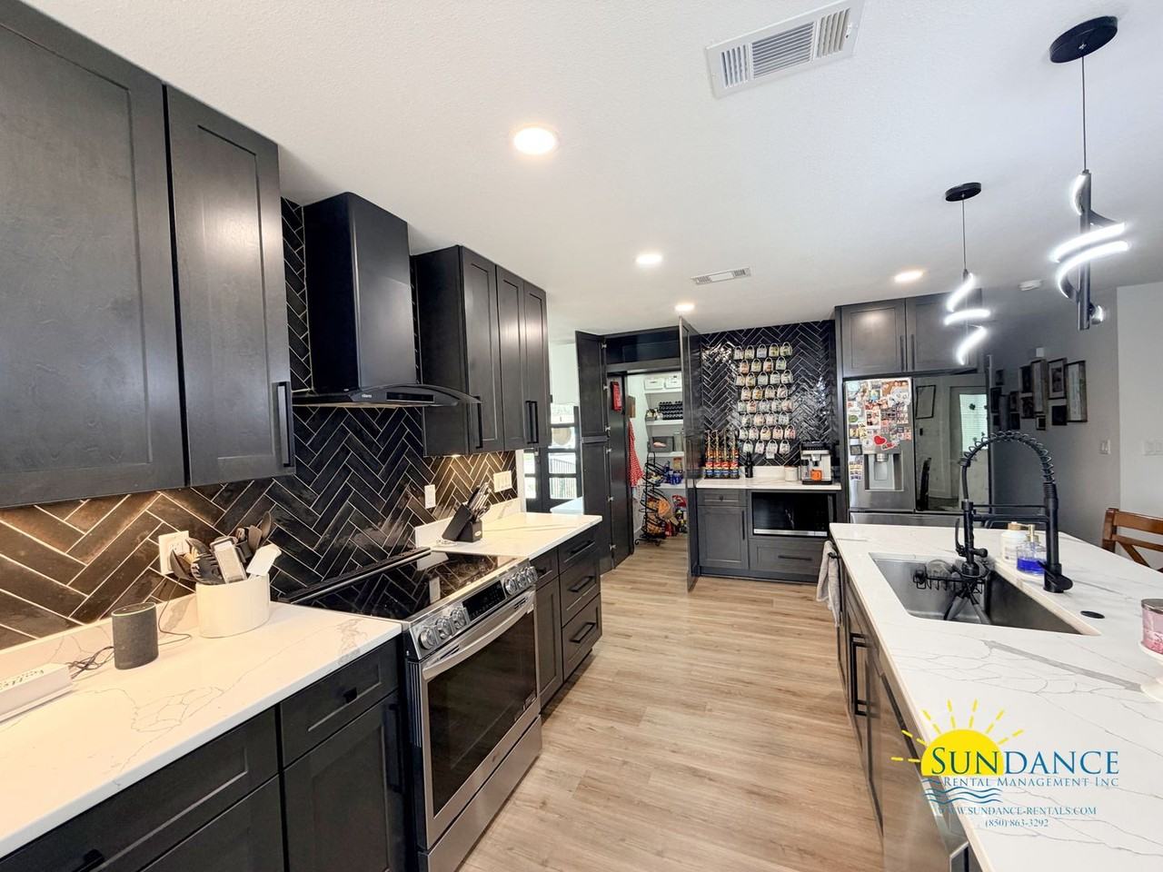 618 Country Club Ave Ne - Photo 6 of 40