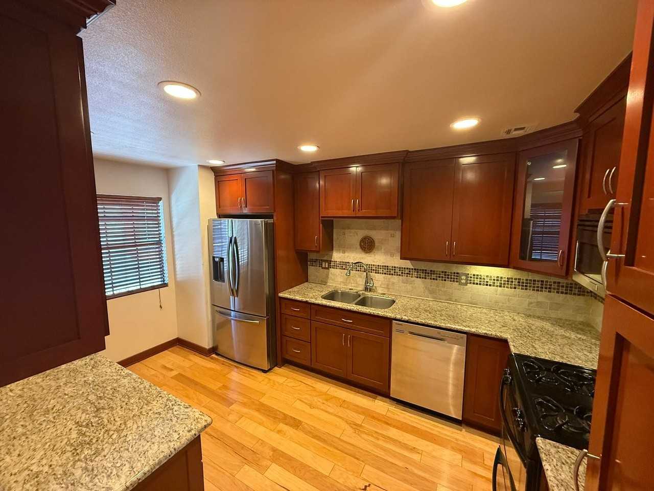 130 Monterey Rd #203 - Photo 6 of 27