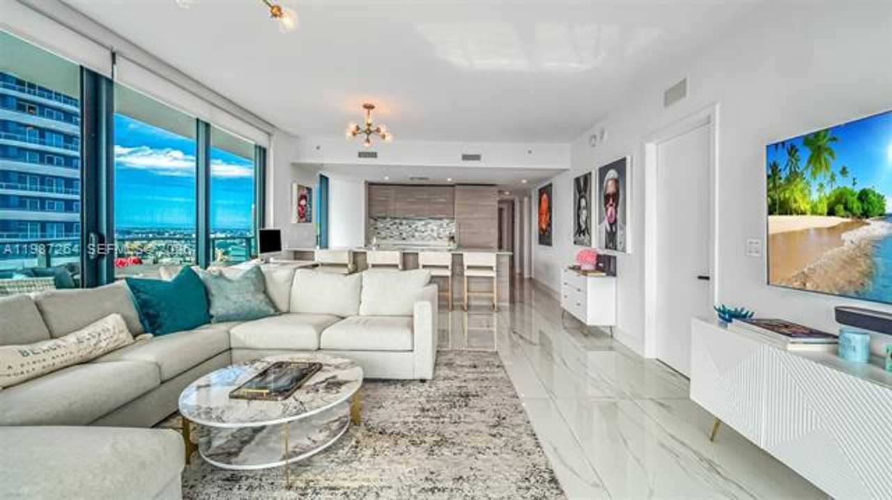 1300 S Miami Ave #4306 - Photo 7 of 24