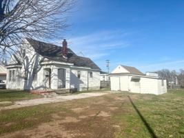 featured image of 2348 N Campbell Ave