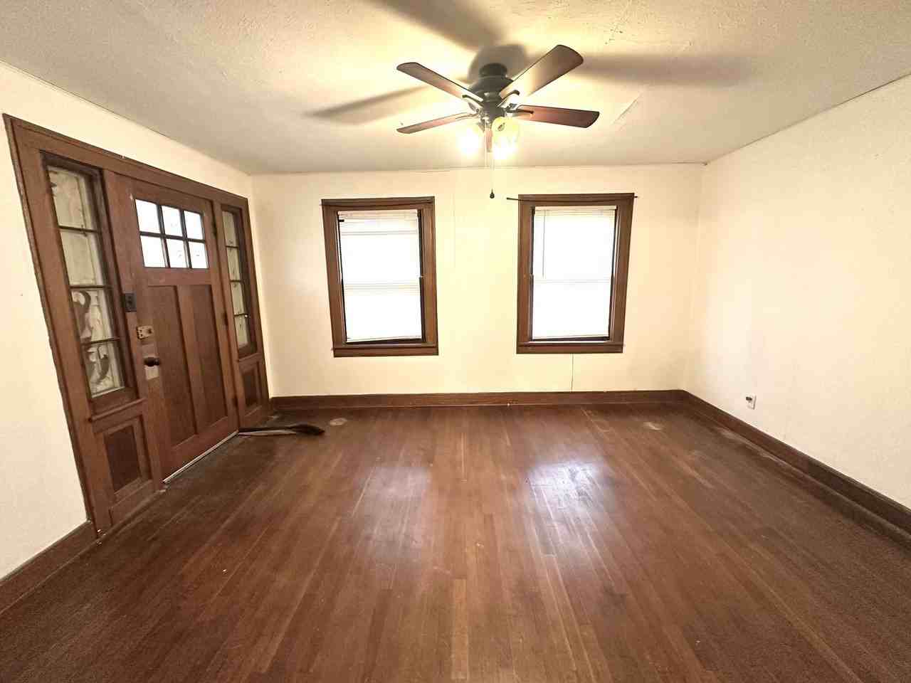 2348 N Campbell Ave - Photo 2 of 14