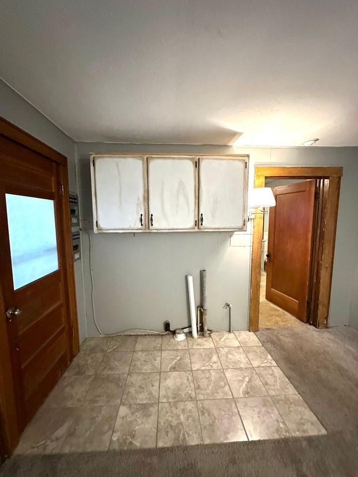 2348 N Campbell Ave - Photo 7 of 14