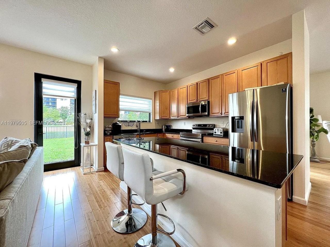 965 Ne 193rd Ter - Photo 2 of 16