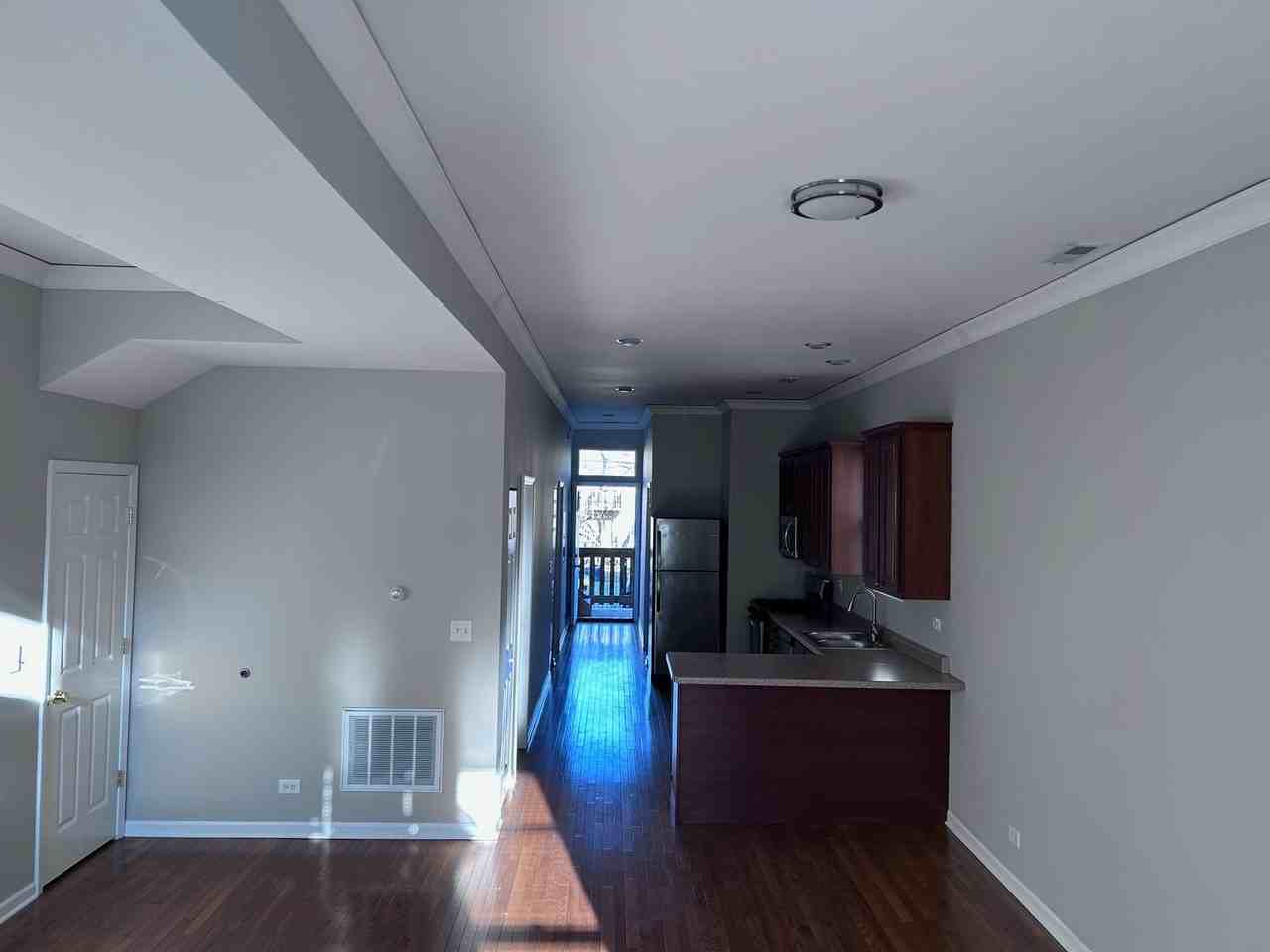 1819 N Washtenaw Ave - Photo 7 of 14