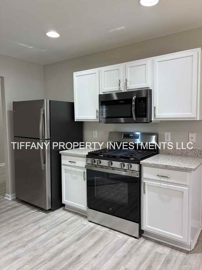 1435 Highfield Ct - Photo 6 of 24