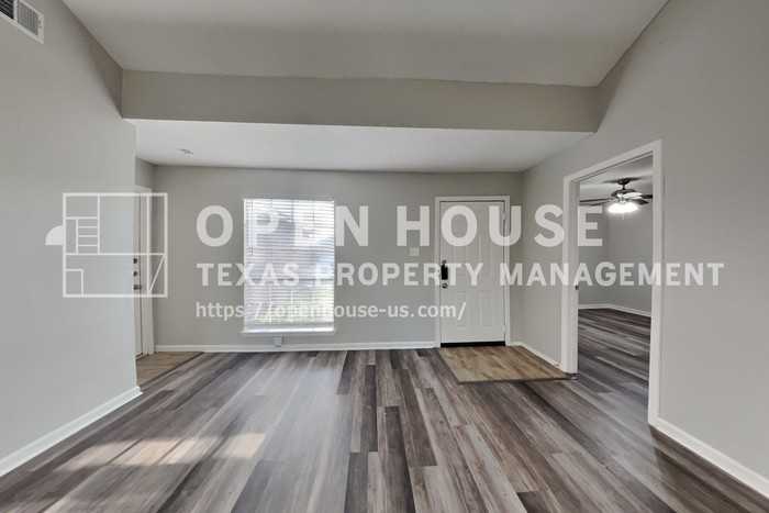 2203 Wheathall Camp Ln - Photo 5 of 25