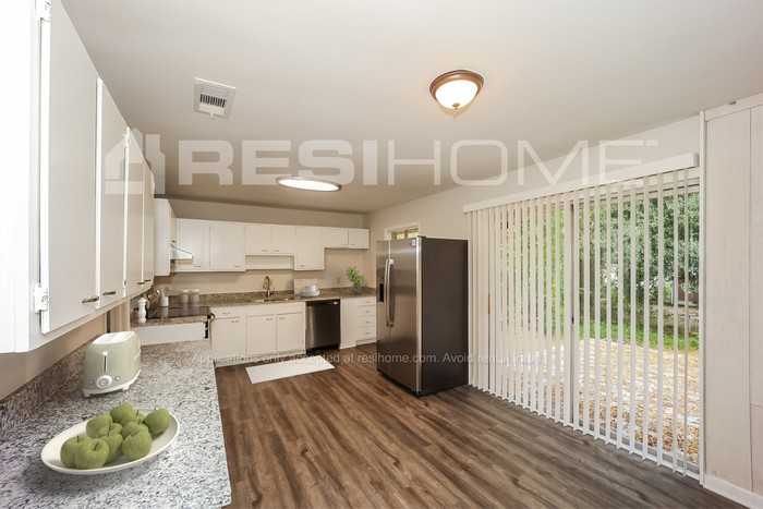 6790 Gillis Ct - Photo 3 of 19