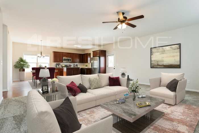 68 Oakbrook Dr Sw - Photo 4 of 17