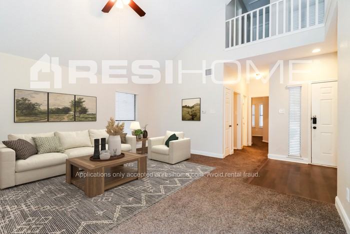 809 Ashmount Ln - Photo 7 of 21