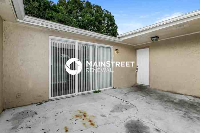 3103 Lloyd Dr - Photo 3 of 16