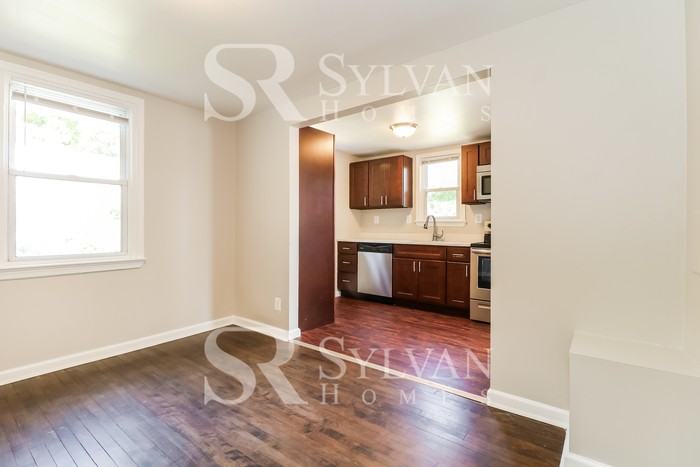 10024 Dolfield Rd - Photo 5 of 16