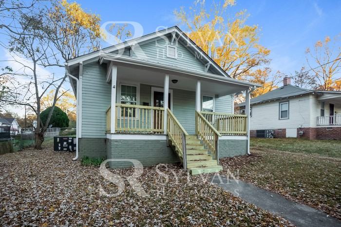 411 Ross Ave - Photo 3 of 16