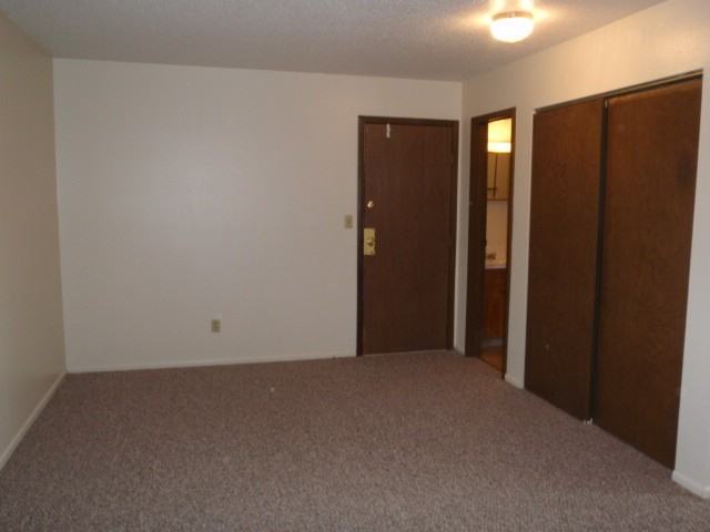 516 Rollins St #3 - Photo 2 of 9