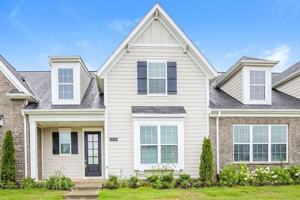 featured image of 2518 Elmcroft Ave