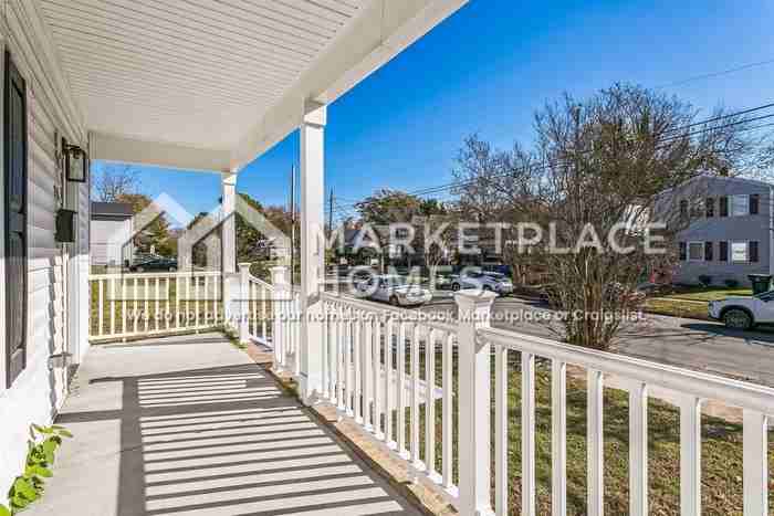 731 30th St - Photo 5 of 34