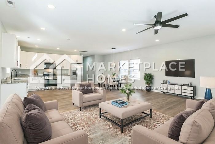 731 30th St - Photo 7 of 34