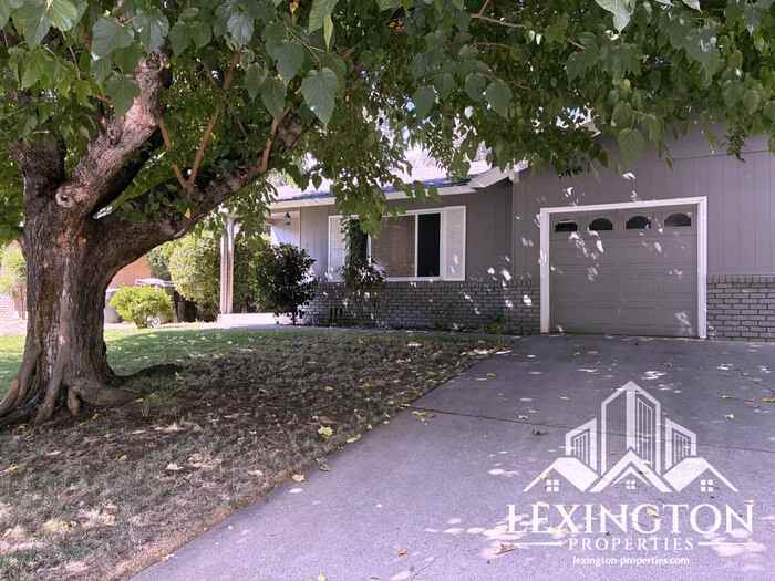 8133 Monte Park Ave - Photo 2 of 31