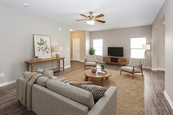 8950 Chalkstone Rd - Photo 4 of 20