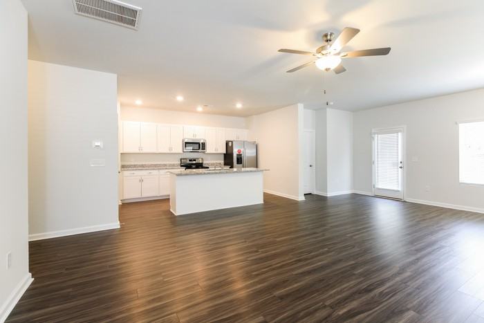 215 Dorian Loop - Photo 4 of 11