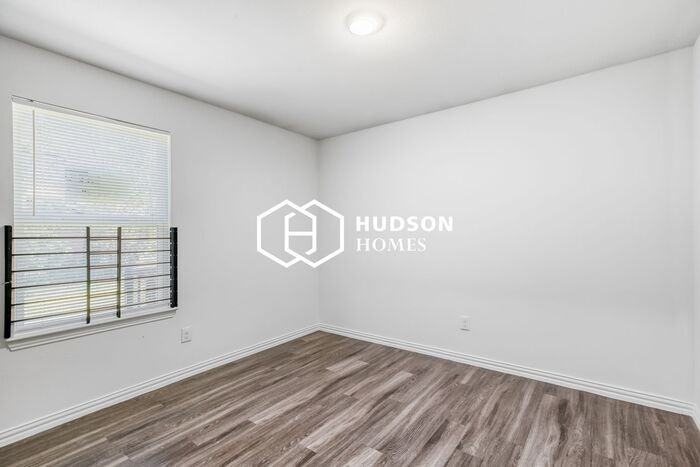 2013 Jb Jackson Jr Blvd - Photo 6 of 14