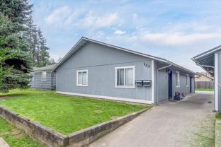 123 17th Ave #B - Photo 1 of 1