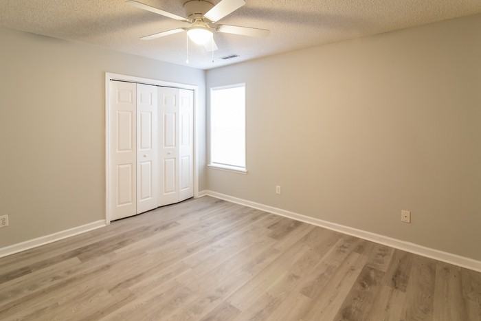 274 Hastings Dr - Photo 6 of 10