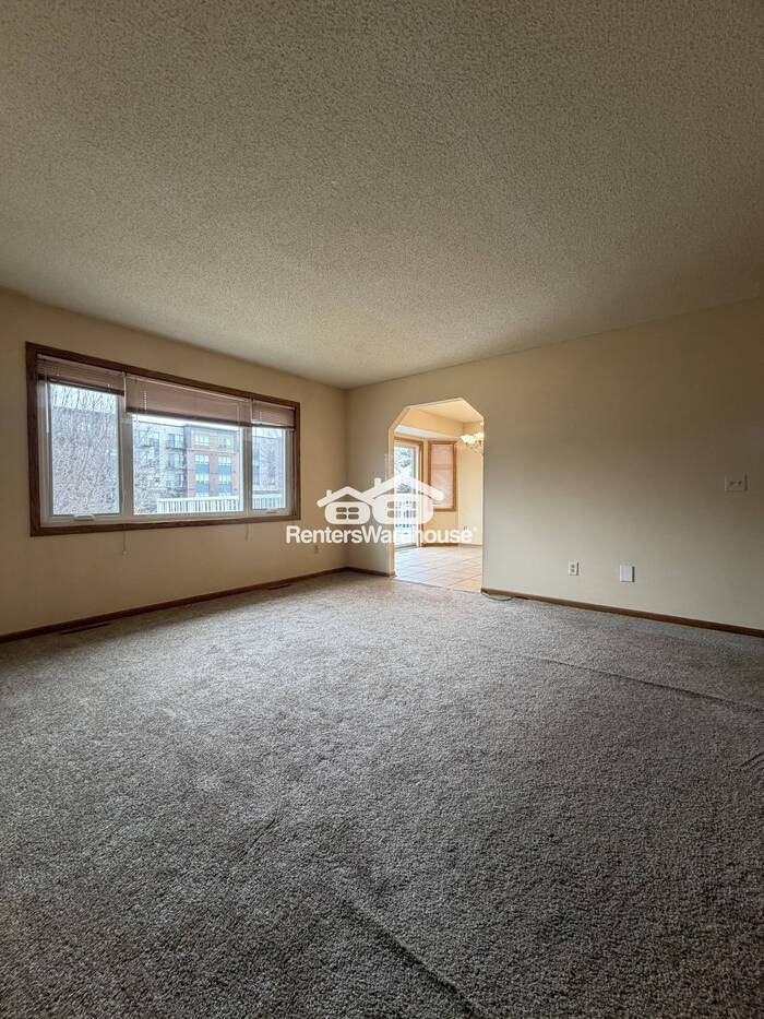 12252 Lily St Nw - Photo 7 of 29