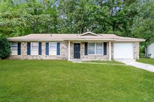 featured image of 119 Country Ln