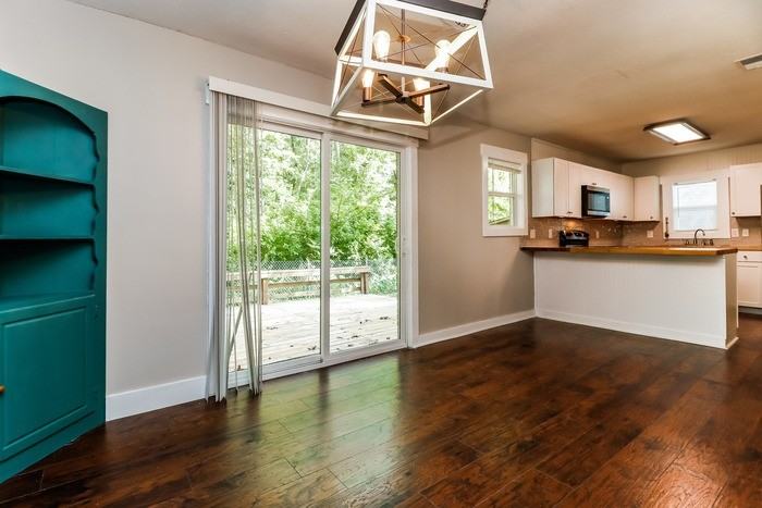 1865 Jaywood Cir - Photo 5 of 11