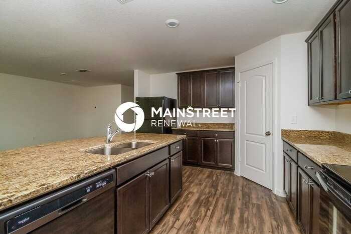 1864 Piedmont Ct - Photo 6 of 16