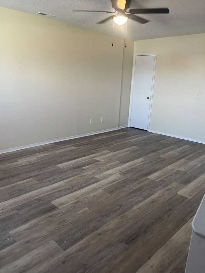 2823 Breezewood Ave - Photo 2 of 14