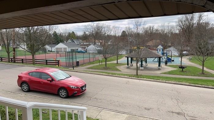 1561 Sacramento Ave - Photo 3 of 38