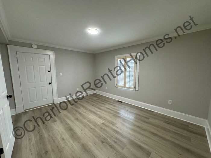 334 D St - Photo 6 of 9