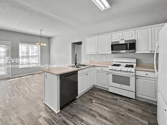 5305 Yoshino Ter - Photo 3 of 29