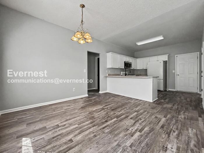 5305 Yoshino Ter - Photo 5 of 29