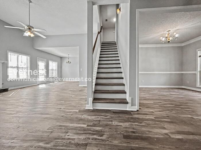 5305 Yoshino Ter - Photo 6 of 29