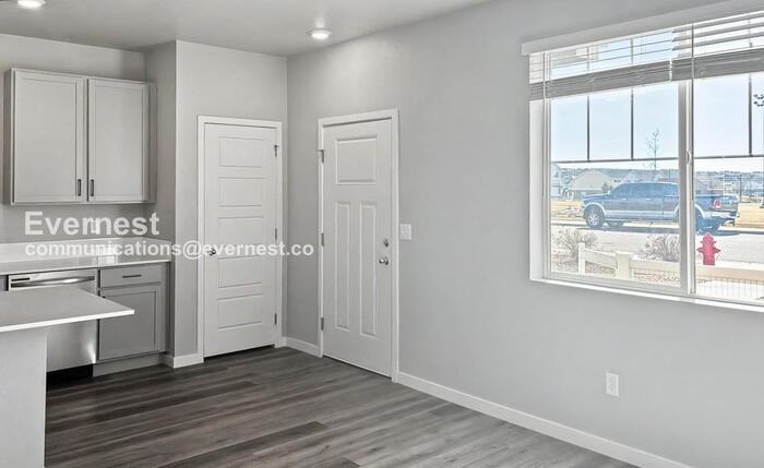 235 Molinar St - Photo 5 of 24