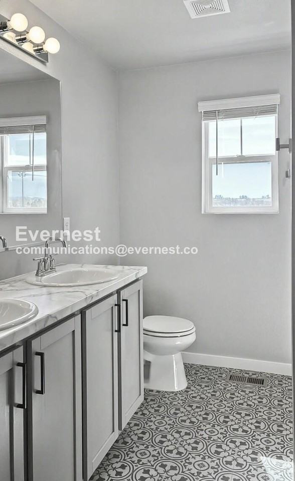 235 Molinar St - Photo 7 of 24