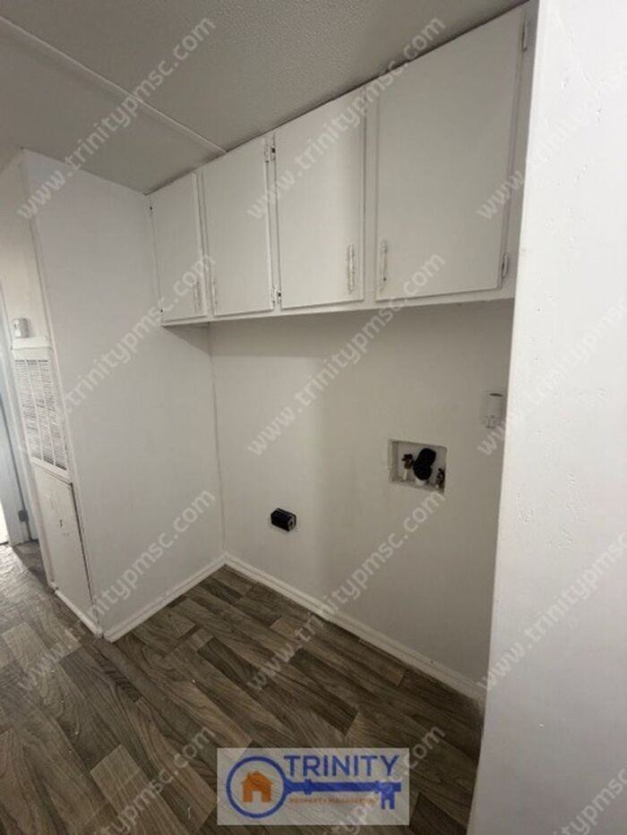 18 Yellowstone Dr - Photo 7 of 7