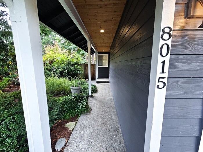 8015 Ne 150th St - Photo 3 of 21