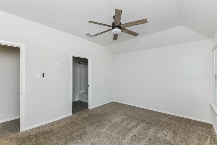 9732 Walnut Cove Dr - Photo 7 of 15