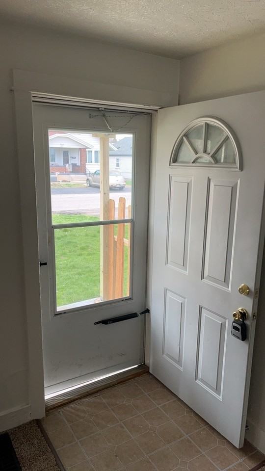 32 Stafford Ave - Photo 6 of 27