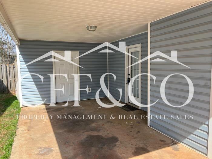 828 W Emerald Springs Dr - Photo 2 of 20