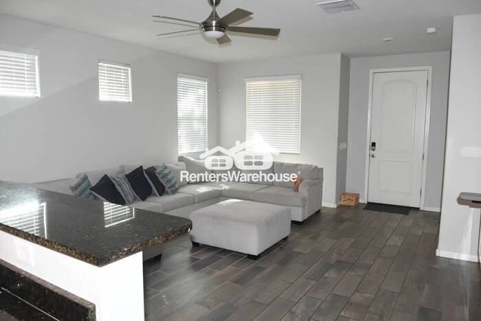 1722 E Grenadine Rd - Photo 2 of 16