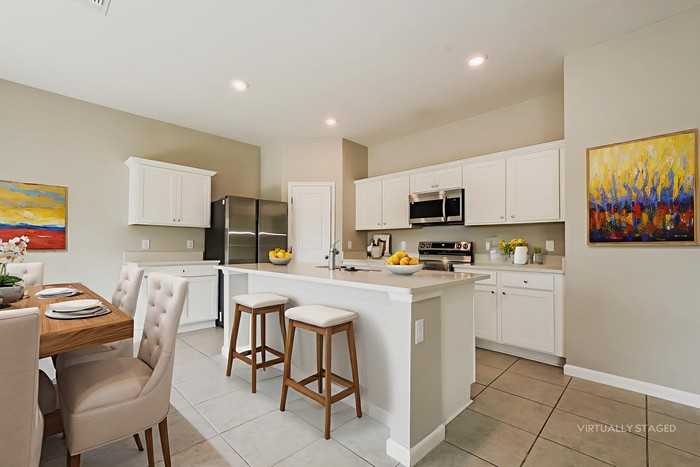 2713 Island Pond Rd - Photo 7 of 12