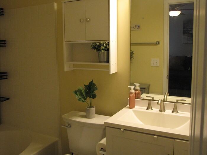 8 Evanwald Ct - Photo 7 of 14